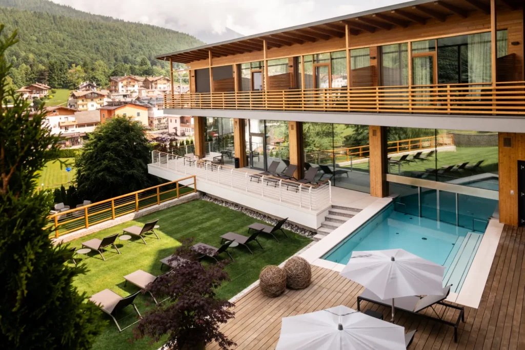 esterno hotel corona dolomites hotel